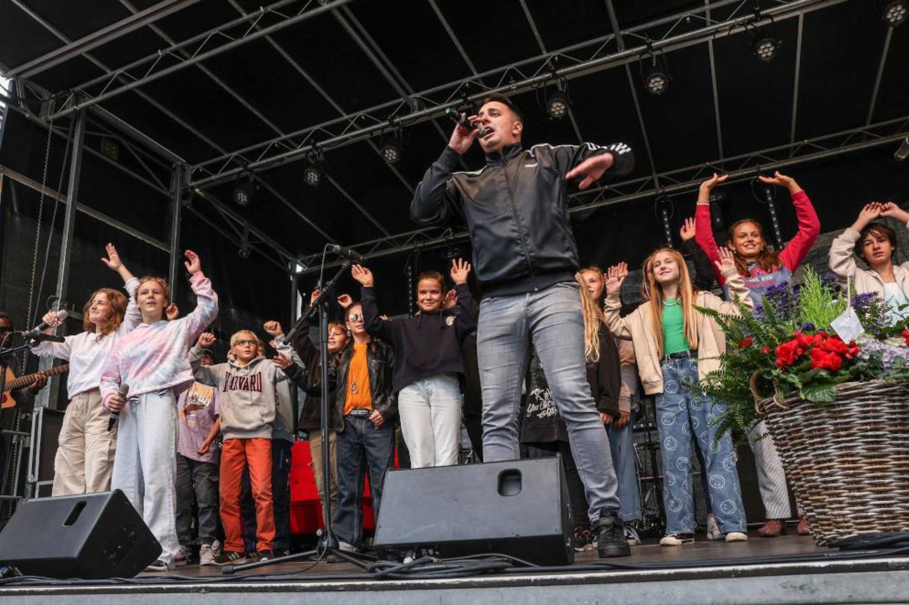 «Sympaddyc and friends» boten mit ihrem Rap eine erfrischende Performance am Bodenseekirchentag. | Pfister