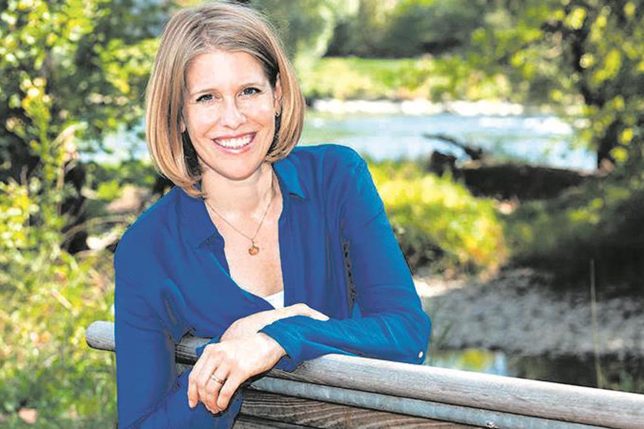 Pfarrerin Nathalie Dürmüller: Die Zuschauenden zu neuen Gedanken anregen.|srf/knörle