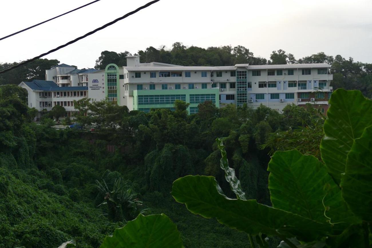 Gebäude des Theologischen Seminars STS in Kota Kinabalu - Sabah.