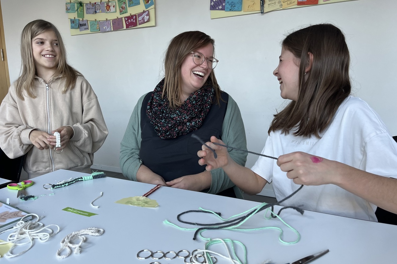 Miriam Weisser bringt ihre Expertise und Erfahrung in der Kinder- und Jugendarbeit neu als Co-Leiterin der Anlaufstelle Grenzverletzungen ein. (Bild: zVg)