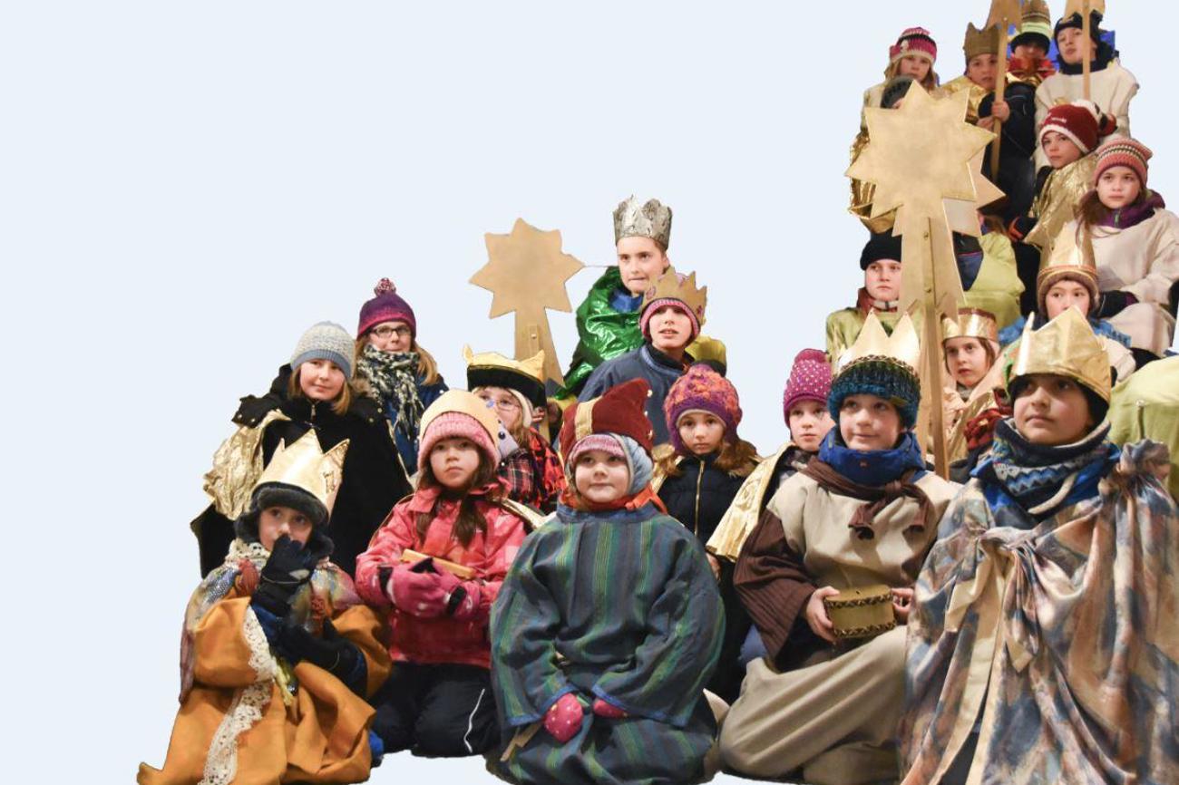 Die Sternsinger in Braunau machen sich auf den Weg. (Bild: Miyuki Lehner)