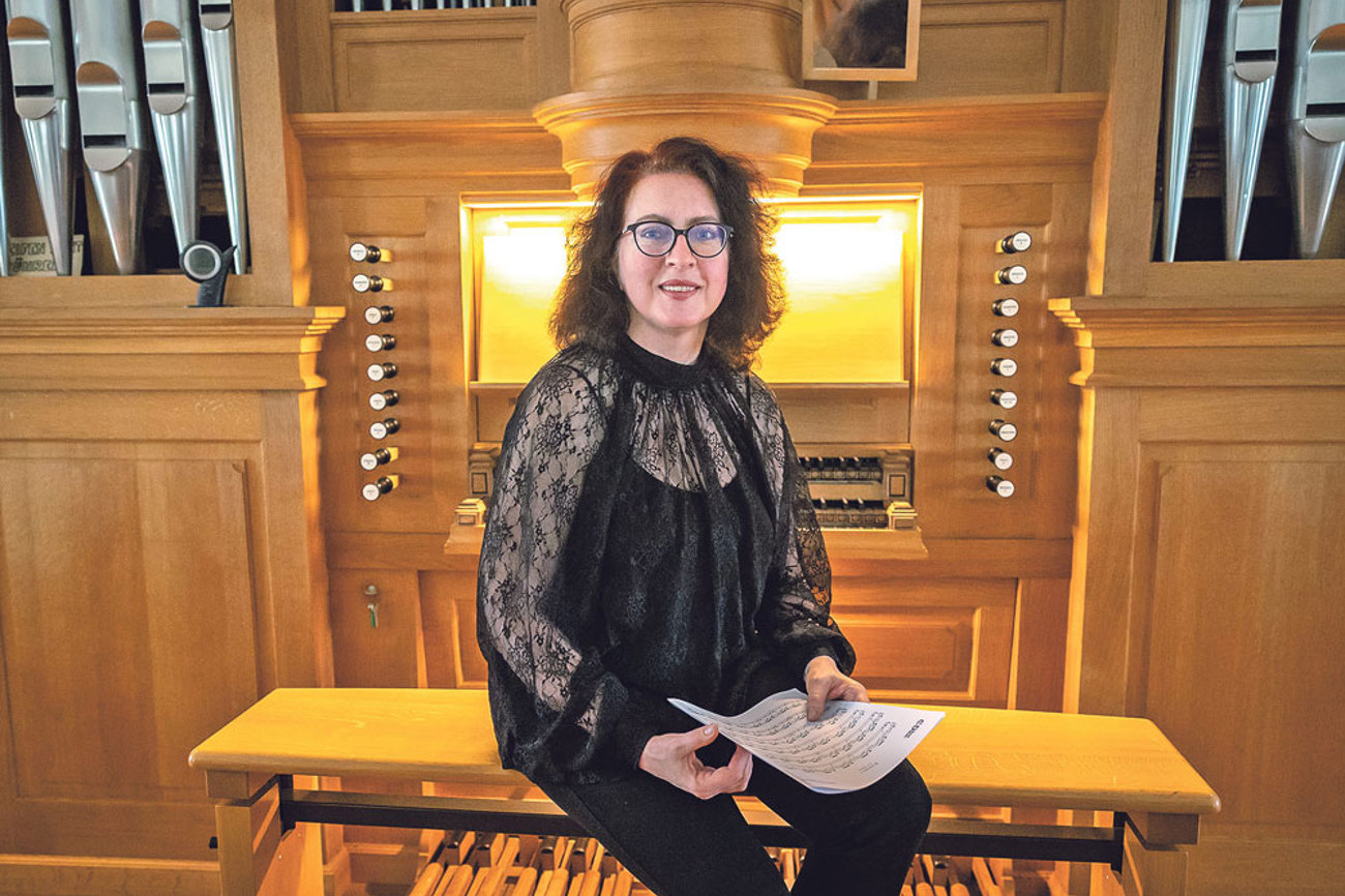 «Es gibt immer Lösungen, wenn man danach sucht»: Die Ukrainerin Oksana Kusmina konnte sich in der Schweiz ihren Traum vom Orgelspielen erfüllen. | Foto: Matthias Felix