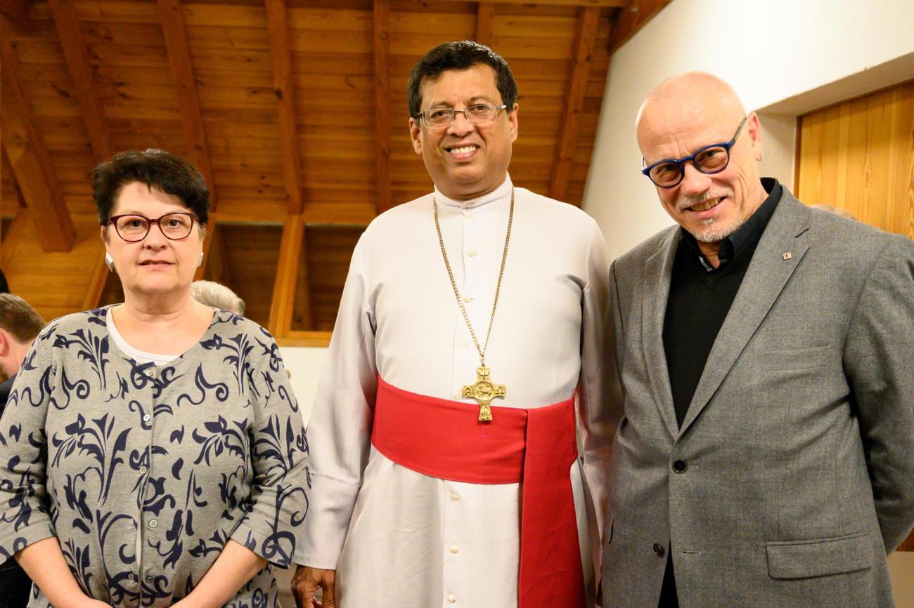 Regula Amman (Kirchenrätin, beider Appenzell), Bischof Dhiloray Ranjit Canagasabey (Anglican Church of Ceylon, Sri Lanka), Koni Bruderer (Kirchenratspräsident beider Appenzell).