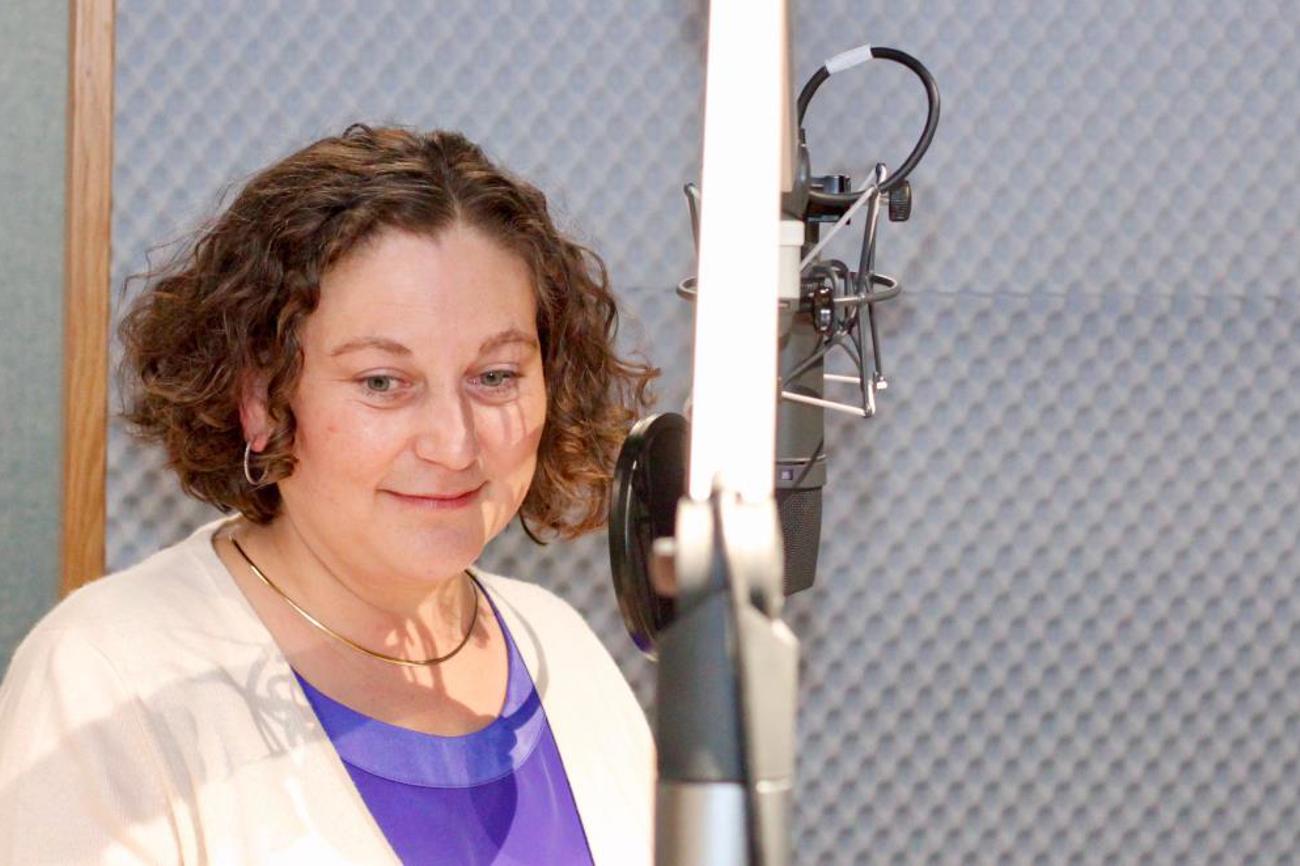 Judith Wipfler im Studio: Es braucht manchmal eine Prise Humor.| Zuber