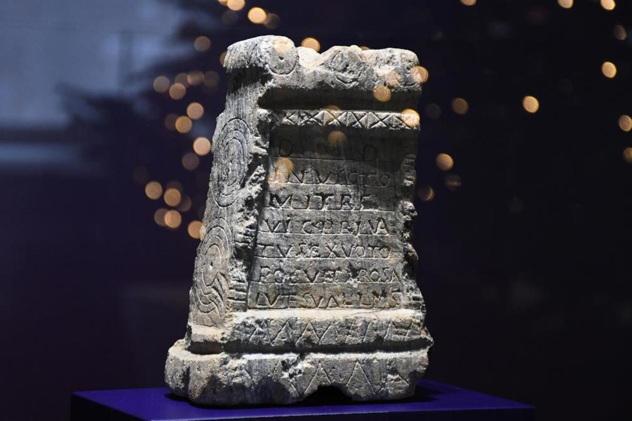 Mithras-Altar.