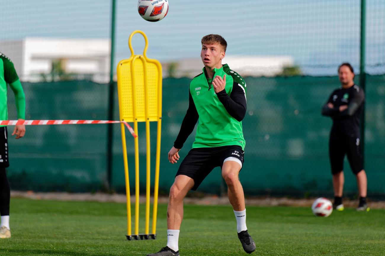 Fokussiert: Christian Witzig will mit dem FC St. Gallen auch in der Rückrunde oben mitspielen. (Bild: Manuel Nagel)