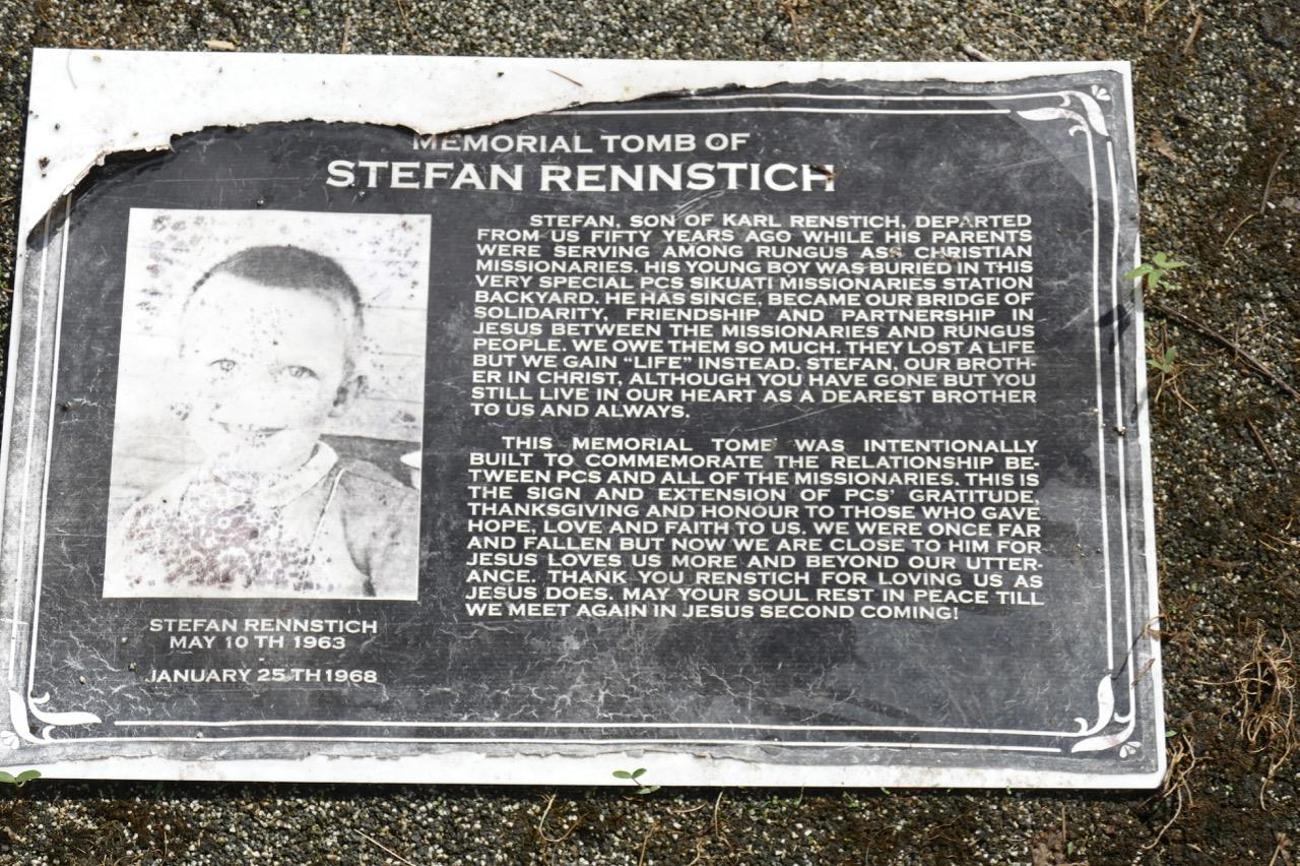 Gedenktafel zum Tod von Stefan Rennstich.