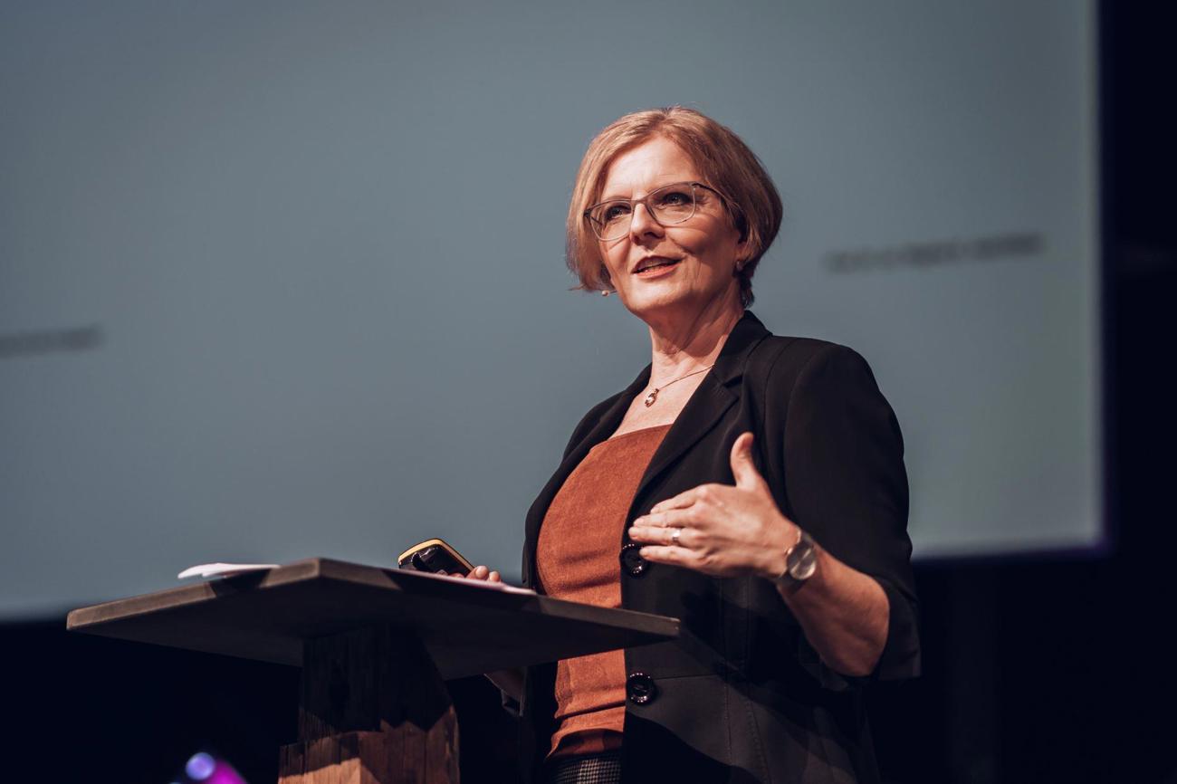 Rechtsprofessorin Regina Aebi gab den 400 Führungspersönlichkeiten am Forum 2022 konkrete Ratschläge, wie sie ihre Werte für die Nachwelt erhalten können.