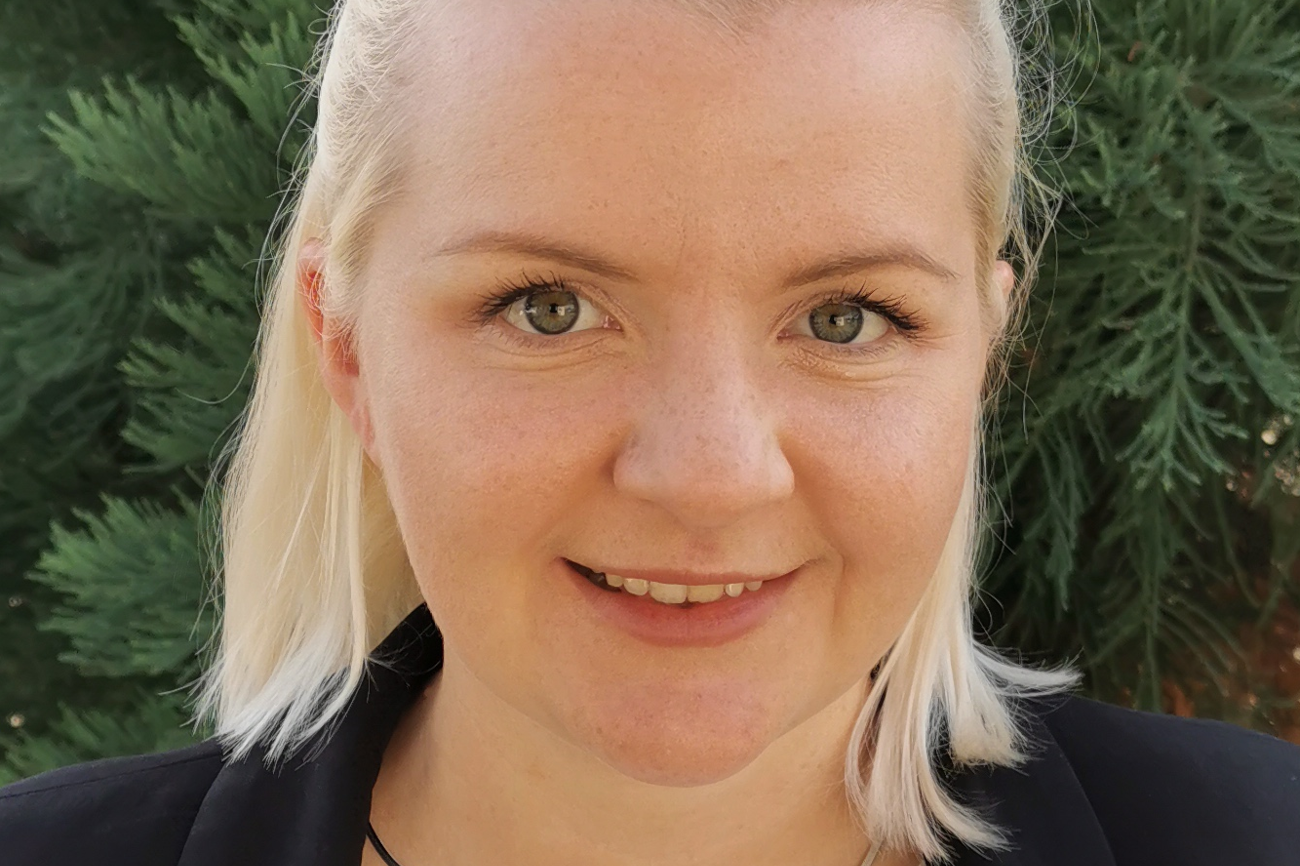 Sara Wörner, Geschäftsführerin von «Dignity Fashion»: «Die Frauen aus Indien wurden teilweise ihr Leben lang versklavt und misshandelt. Wir möchten ihre Würde wieder neu entfachen.»
Bild: pd