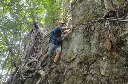 Batu Punggul Einstieg In Den Fels