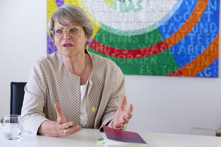 «Sind Sie eine Feministin, Frau Famos?»