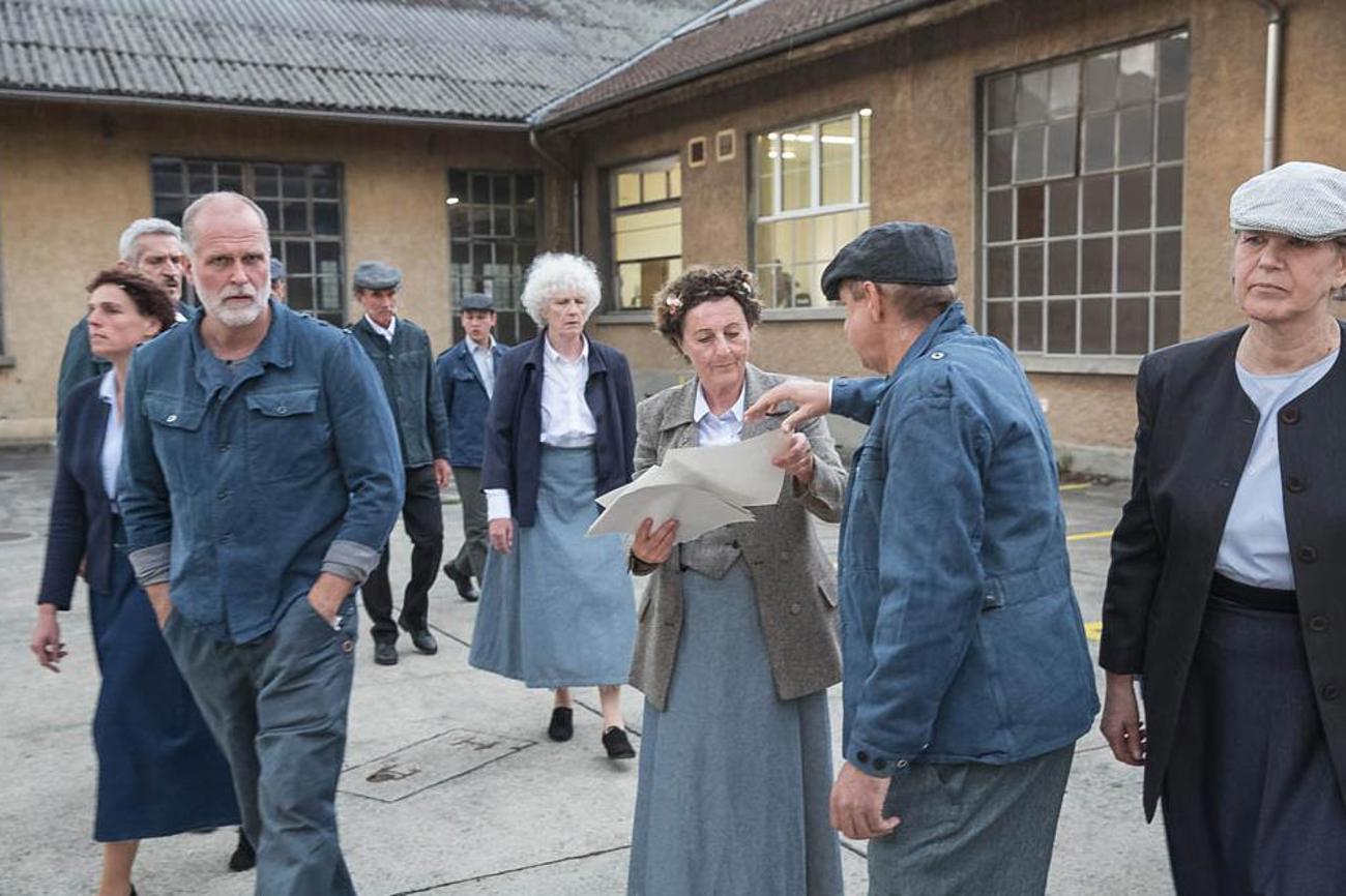 Fabrikarbeiter organisieren sich: Szene aus dem Theaterprojekt «1918.CH – 100 Jahre Landesstreik» in Olten.|Eve-Marie Lagger