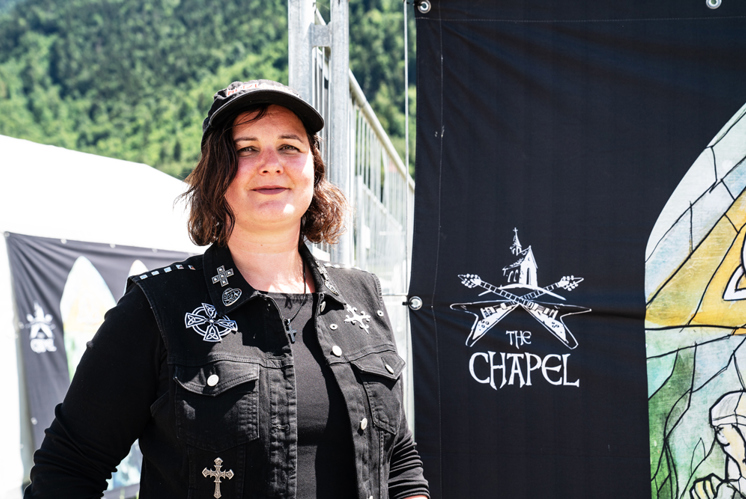 Zwischen Kreuz und Kutte – die Festivalseelsorge der Metalchurch