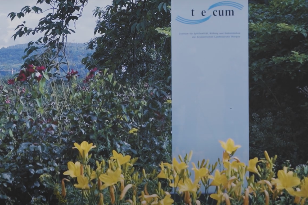 Das Tecum ist das Zentrum für Spiritualität, Bildung, und Gemeindebau der Evangelischen Landeskirche Thurgau. Im Video stellt es sich vor. (Bild: Youtube / tecumstudio)