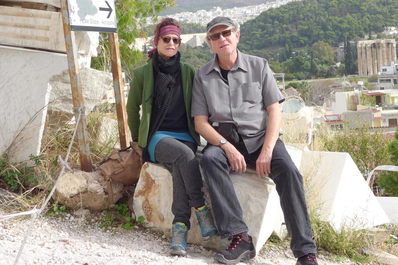 Mit dem Duo «steffenschöni» erwandern die Tagungsteilnehmer die Installation auf der Ottenegg. (Bild: zVg)