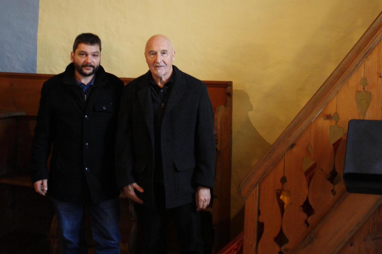 Für Idee und Verwirklichung des Kreuzes verantwortlich: Schmied Marek Krähenbühl und Künstler Norbert Traber.
