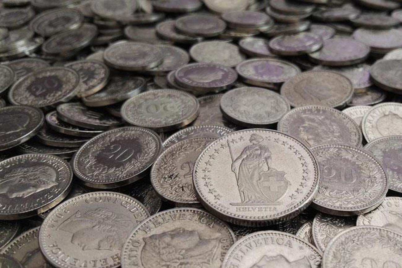 Geist und Geld: Die Volkskirchen sind auf die Kirchensteuern angewiesen. Foto Pixabay