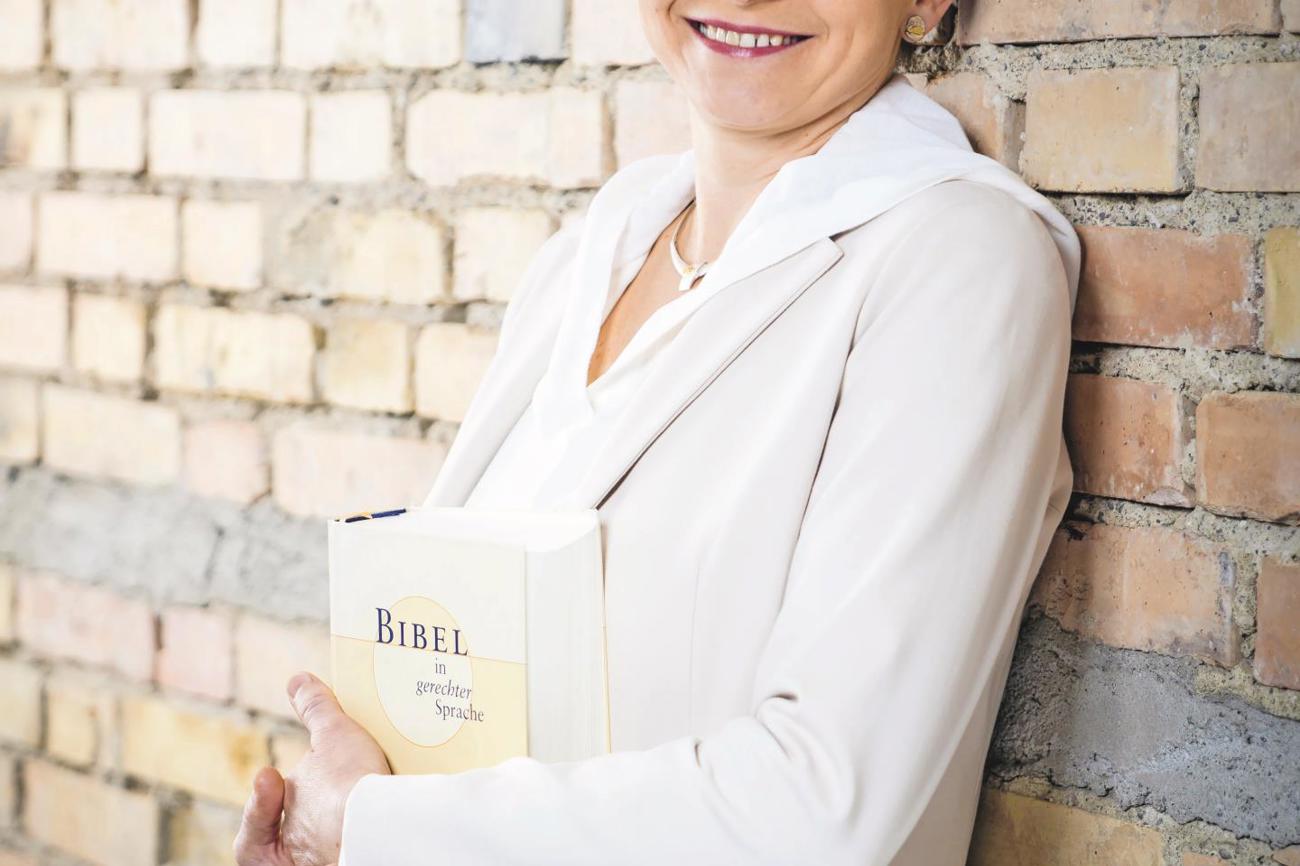 Kathrin Bolt ist Pfarrerin in der reformierten Kirche St. Laurenzen, St. Gallen.