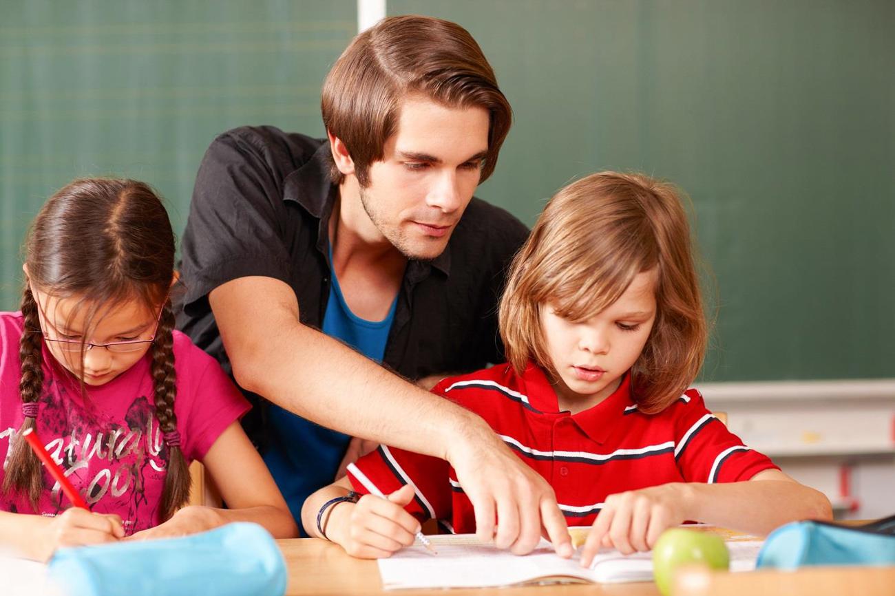 Im Religionsunterricht sollen die Lebenswelten der Schülerinnen und Schüler noch stärker in den Fokus rücken. (Bild: fotolia.com)