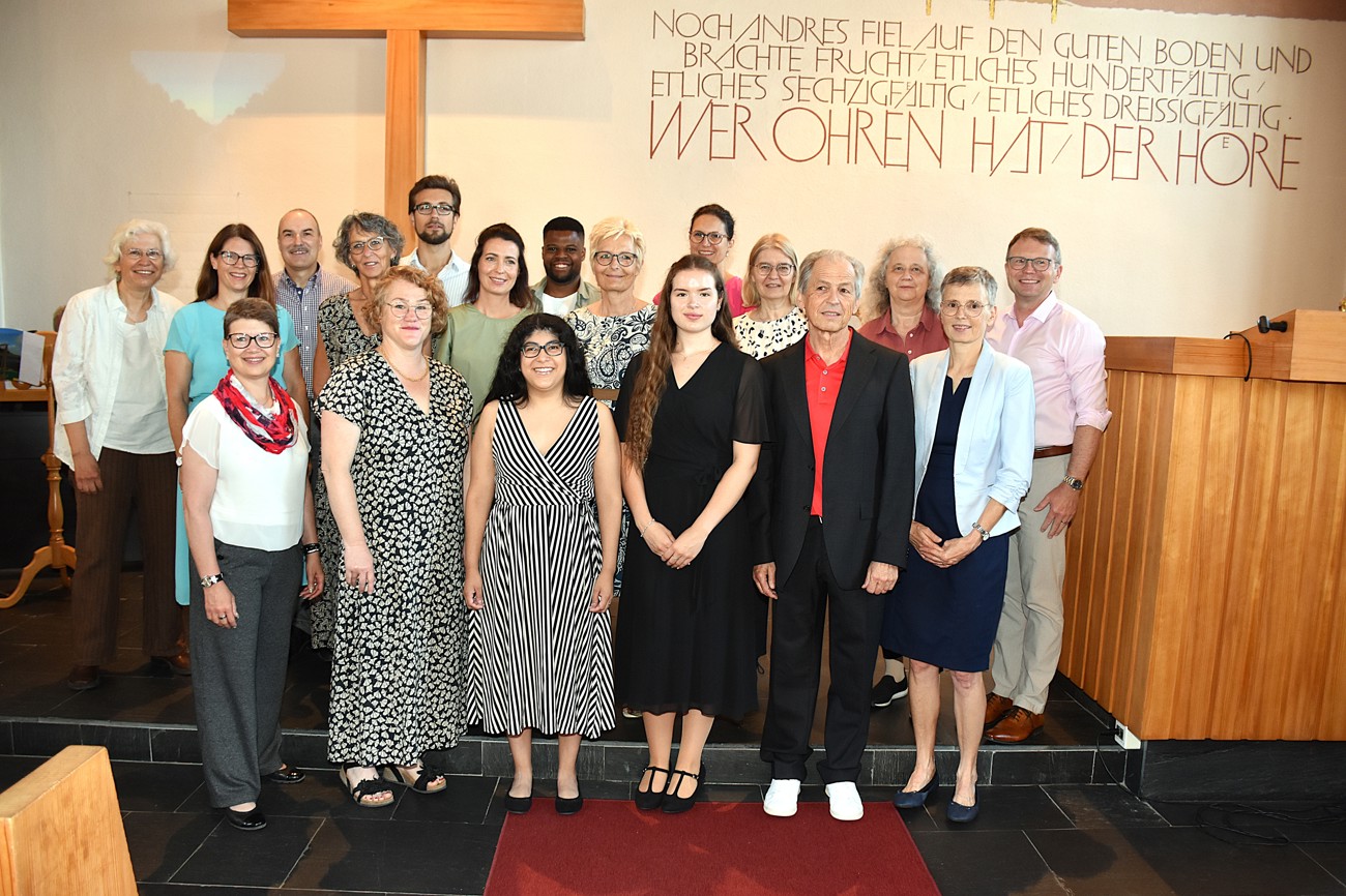 16 Personen aus dem Thurgau wurden von Cathrin Legler und Gerda Schärer für den Laienpredigtdienst diplomiert: Gabriela Arn, Angela Bacher, Silvana Breu, Karin Engeler, Angelo Fässler, Evelyn Knupp, Claudia Leuenberger, Elsbeth Müller, Willy Ramazani, Claudia Reich, Samantha Roeder, Karin Rutishauser, Roman Salzmann, Lisa Schmid, Daniel Stahl und Roland Stoller. (Bild: pd)
