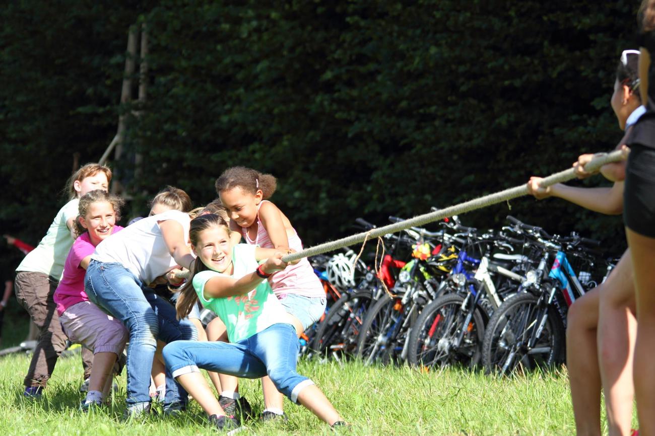 Jungschärler reifen unter anderem durch verschiedene sportliche Tätigkeiten - das Bundesamt für Sport zieht nicht mehr am gleichen Strick. (Bild: zVg)