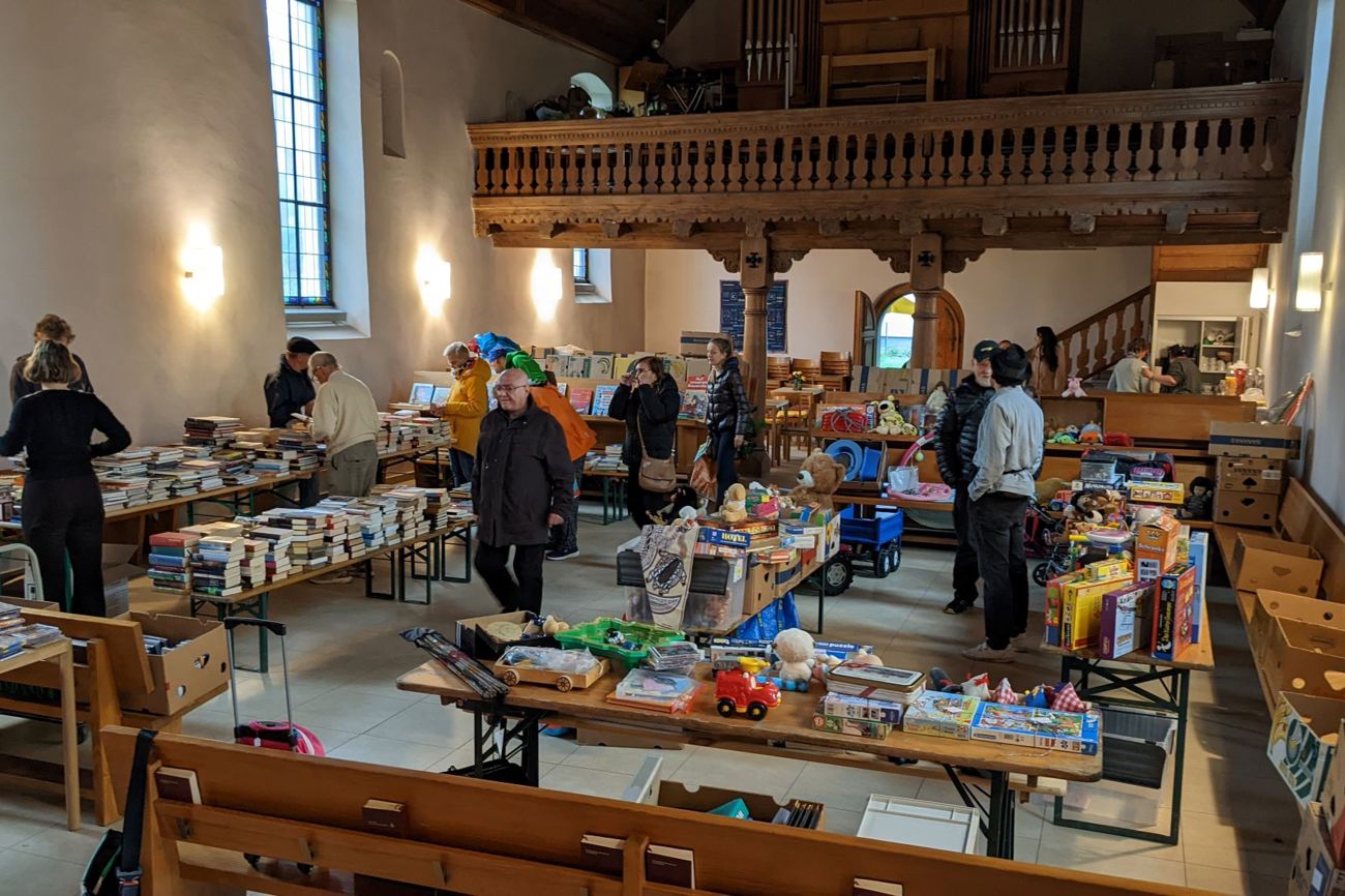 Ein Ort, verschiedene Nutzungsmöglichkeiten: Die Begegnungsstätte Open Place in Kreuzlingen wird für Flohmärkte, Gottesdienste, Vorträge und vieles mehr genutzt. (Bild: Benjamin Arntzen)