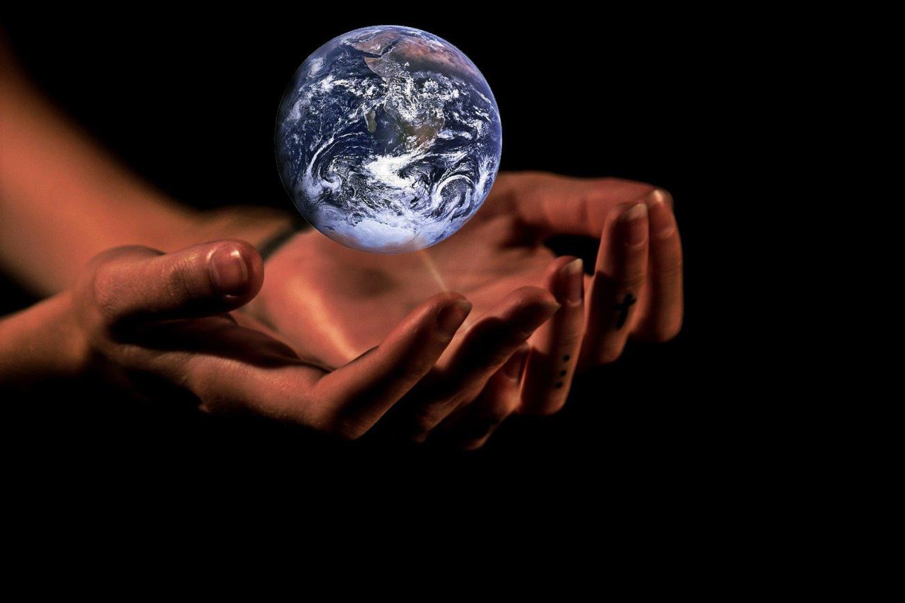 Mit der Konzernverantwortungsinitiative soll die Rücksichtnahme auf Umweltstandards und Menschenrechte gestärkt werden. (Bild: pixabay.com)