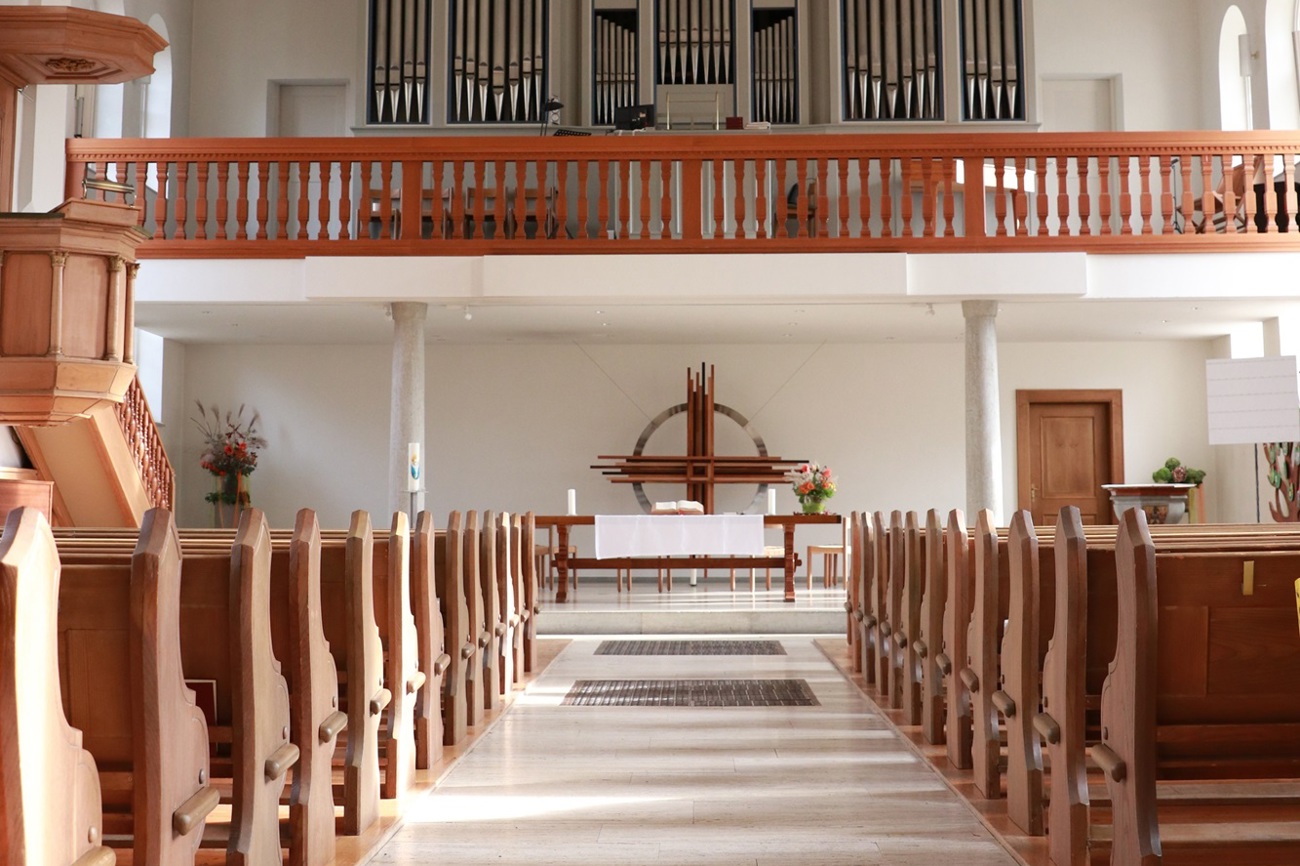 In der evangelischen Kirche in Kreuzlingen hat Elisabeth Schönholzer zum ersten Mal ein «Fiire mit de Chliine» veranstaltet. (Bild: Claudia Koch)