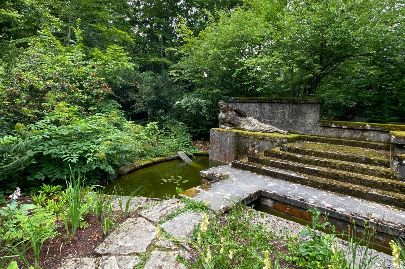 Teich im Waldfriedhof.