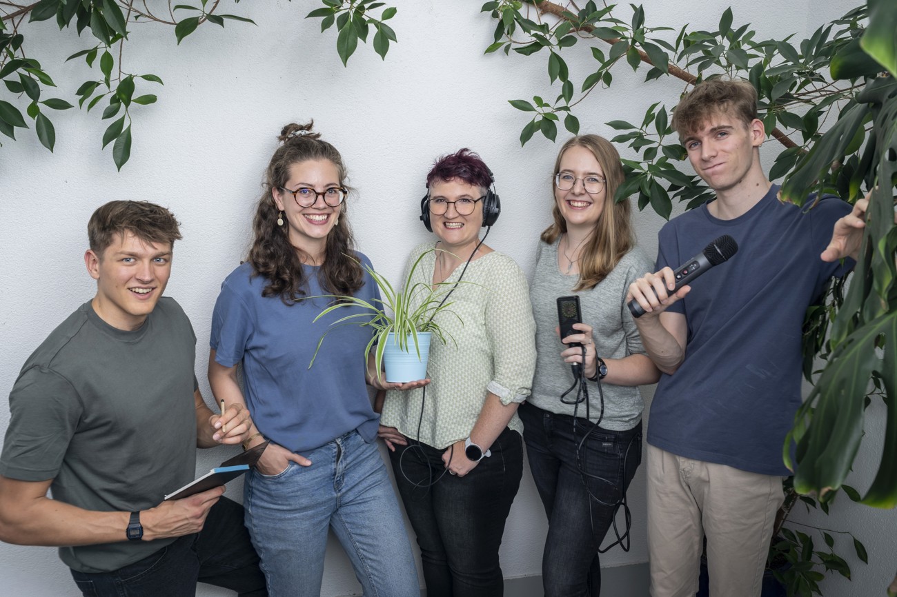 Von links: Laurin Flütsch, Ines Schaberger, Elea Goldinger, Sam de Keijzer, Jonas Schönenberger  (Foto: Urs Bucher)