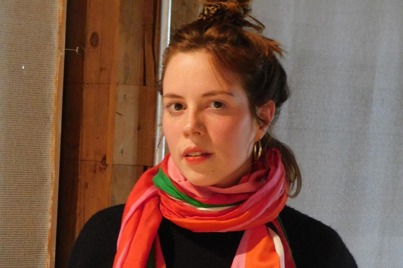 Johanna Müller illustriert auch das Jubiläumsbuch «Zwei Himmel über dem Thurgau» mit Comics, das am 12. Mai erscheint. (Bild: Sarah Stutte)