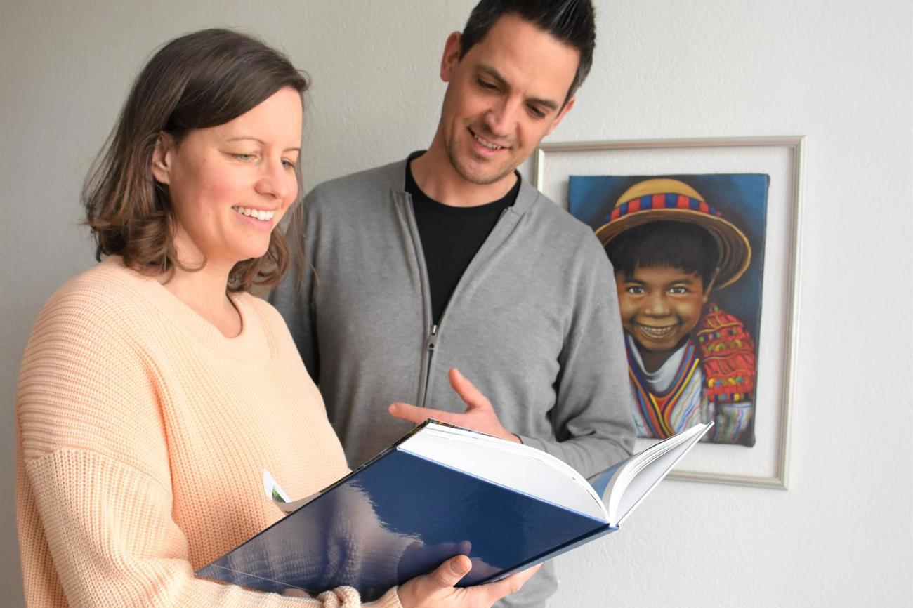 Angela und Stefan Hochstrasser erinnern sich gern an die Zeit in Guatemala zurück.