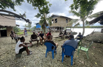 Besprechung des Wasserprojektes im Dorf