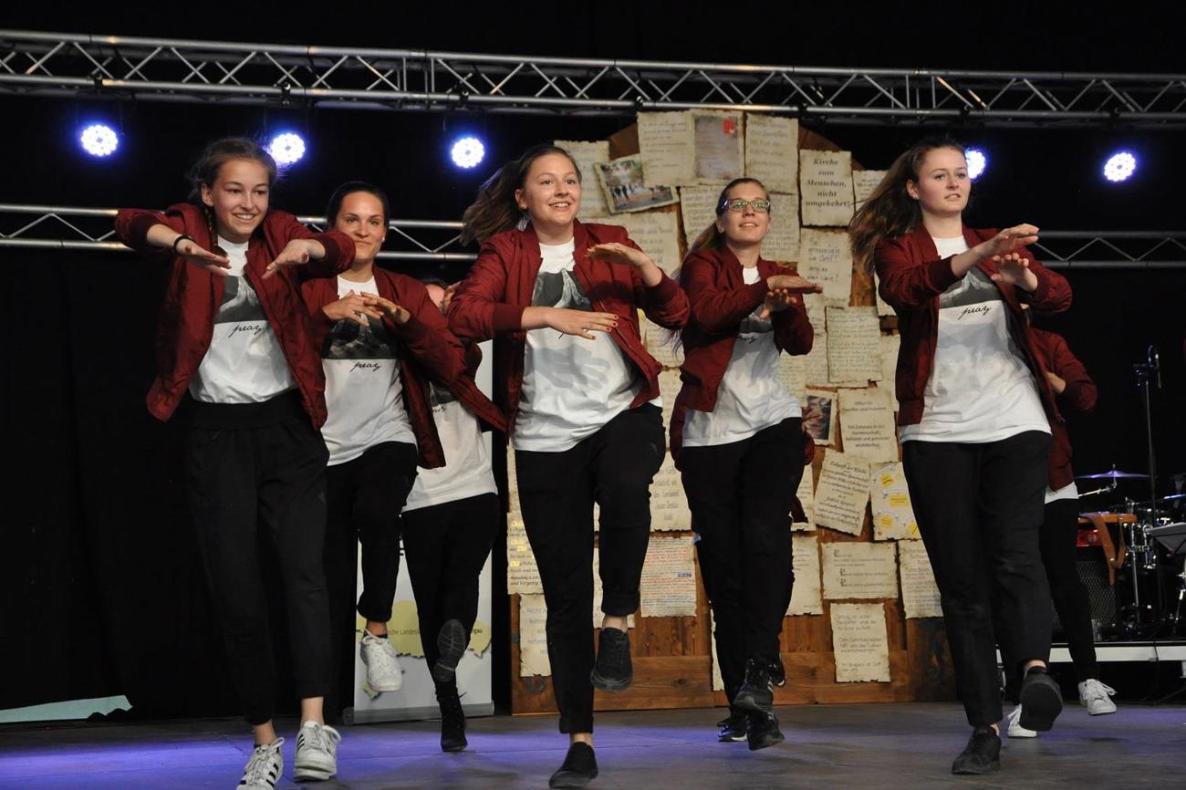 Wie am Kirchensonntag 2017 dürfen sich die Besucherinnen und Besucher auf eine Show der Tanzgruppe Roundabout freuen. (Bild: cyr)
