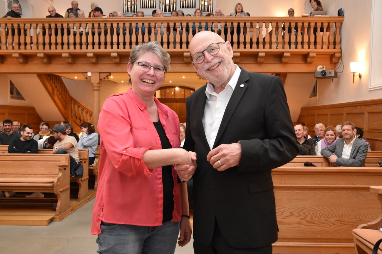 Freuen sich auf die neu entstehende Evangelische Kirchgemeinde Andwil-Erlen: die Andwiler Kirchgemeindepräsidentin Monika Lendenmann und der Erler Kirchgemeindepräsident Markus Oettli. (Bild: Cyrill Rüegger)