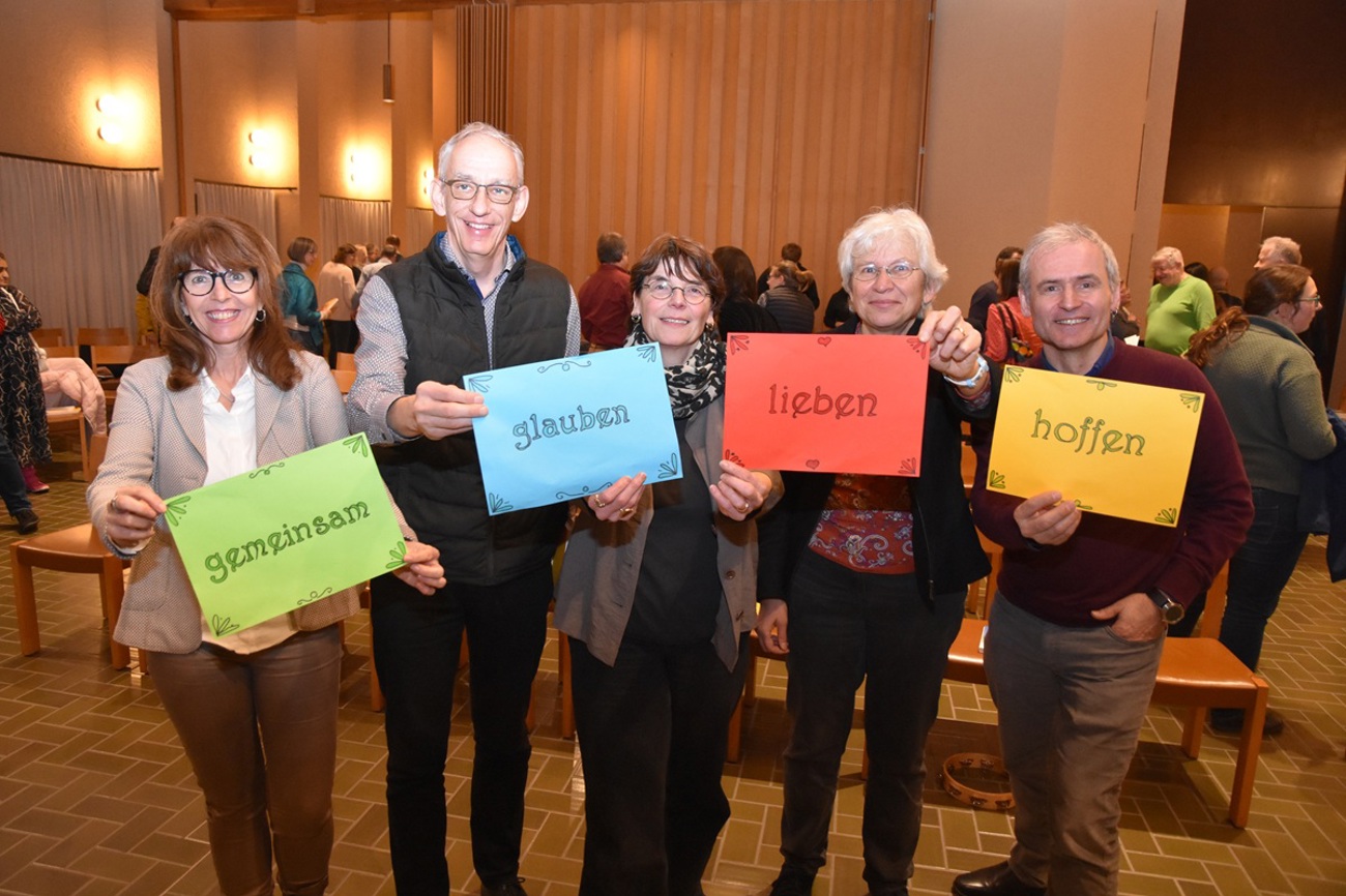 Bringt das Wesen der Kirche im Thurgau auf den Punkt: der Kirchenrat mit Ruth Pfister, Lukas Weinhold, Christina aus der Au, Gerda Schärer und Paul Wellauer. (Bild: cyr)