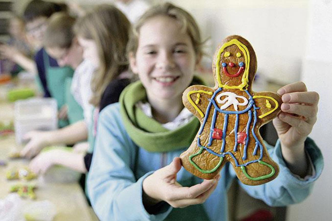 Die Adventszeit bringt vor allem für Kinder viele schöne Traditionen, die man immer wieder neu pflegen kann.