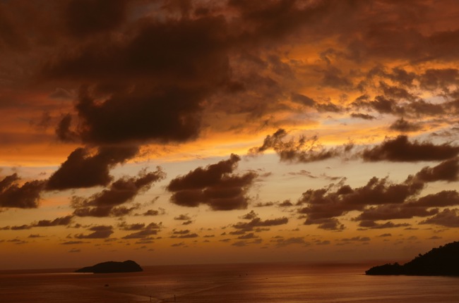 Sonnenuntergang über Kota Kinabalu