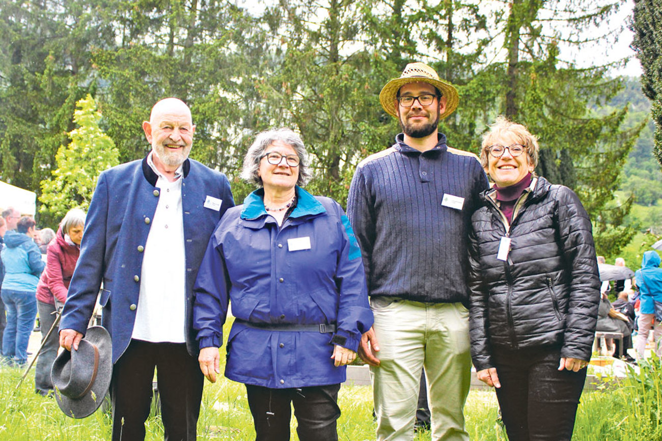 Feierliche Einweihung des Religionsgartens: die Vorstandsmitglieder Markus Bill, Regula Eichelberger, Joachim Förster und Sandra Huber. | Foto: Zuber