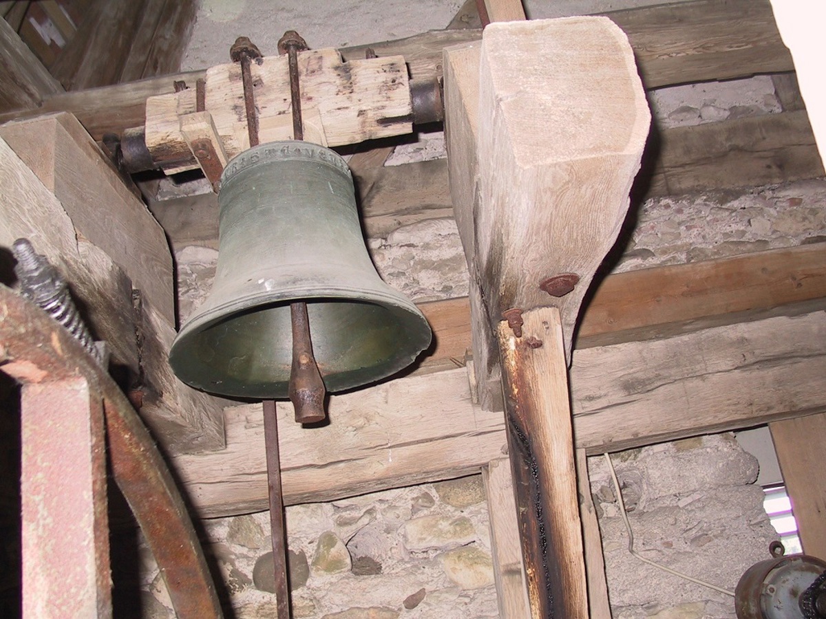 Taufglocke in der Kirche Thundorf-Kirchberg. (Bild: ck)