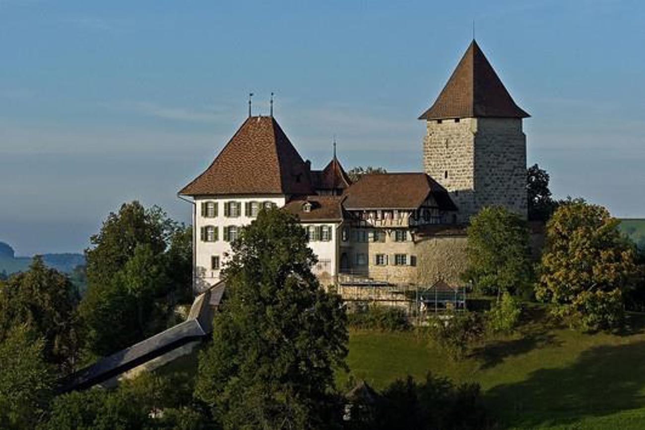 Schloss Trachselwald im Oberen Emmental: Die Idylle trügt, im 16. Jahrhundert wurden die hier Täufer im Bergfried eingesperrt. (Bild: zvg)
