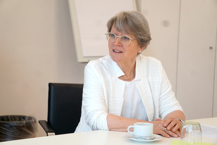 Wann haben Sie zuletzt gebetet, Frau Famos?